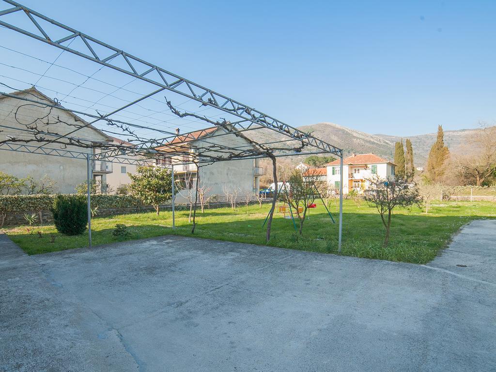 Apartments Ivo Bozinovic Tivat Ngoại thất bức ảnh